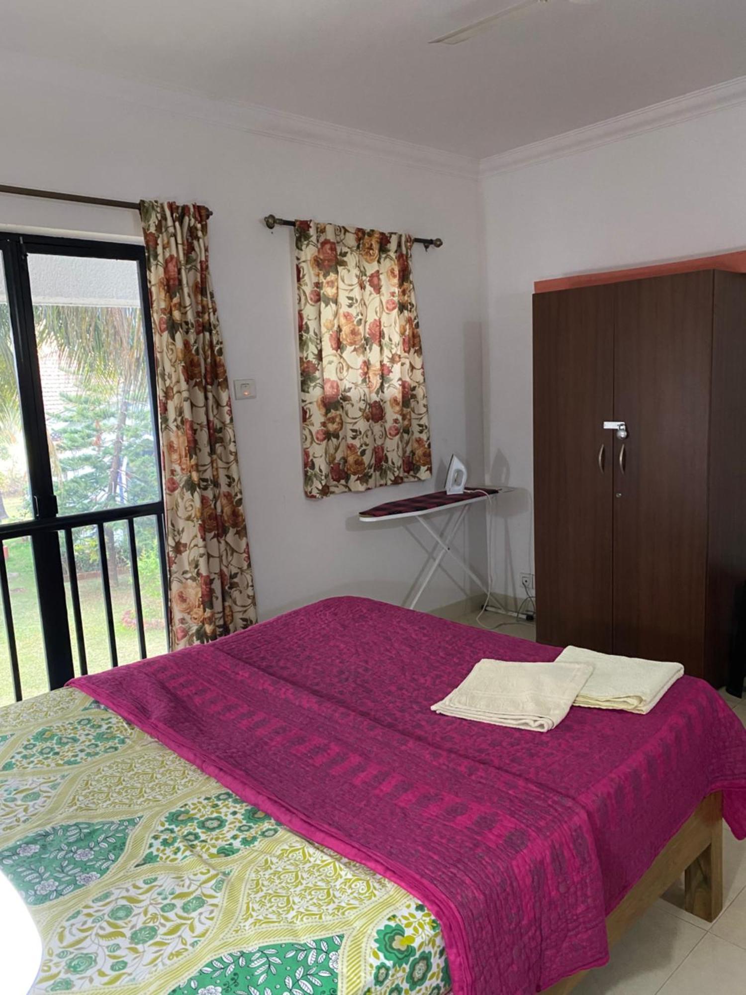 Riviera Hermitage Anjuna Exterior foto