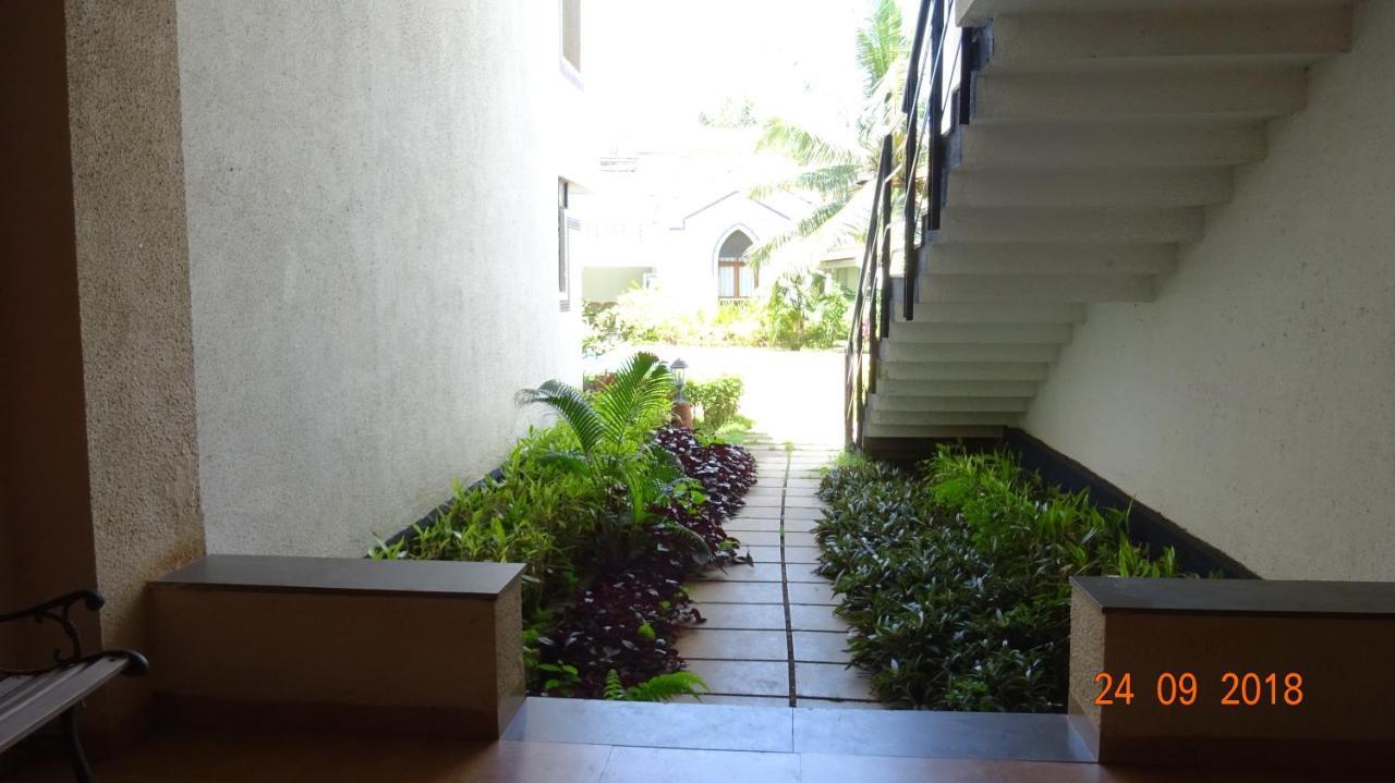 Riviera Hermitage Anjuna Exterior foto